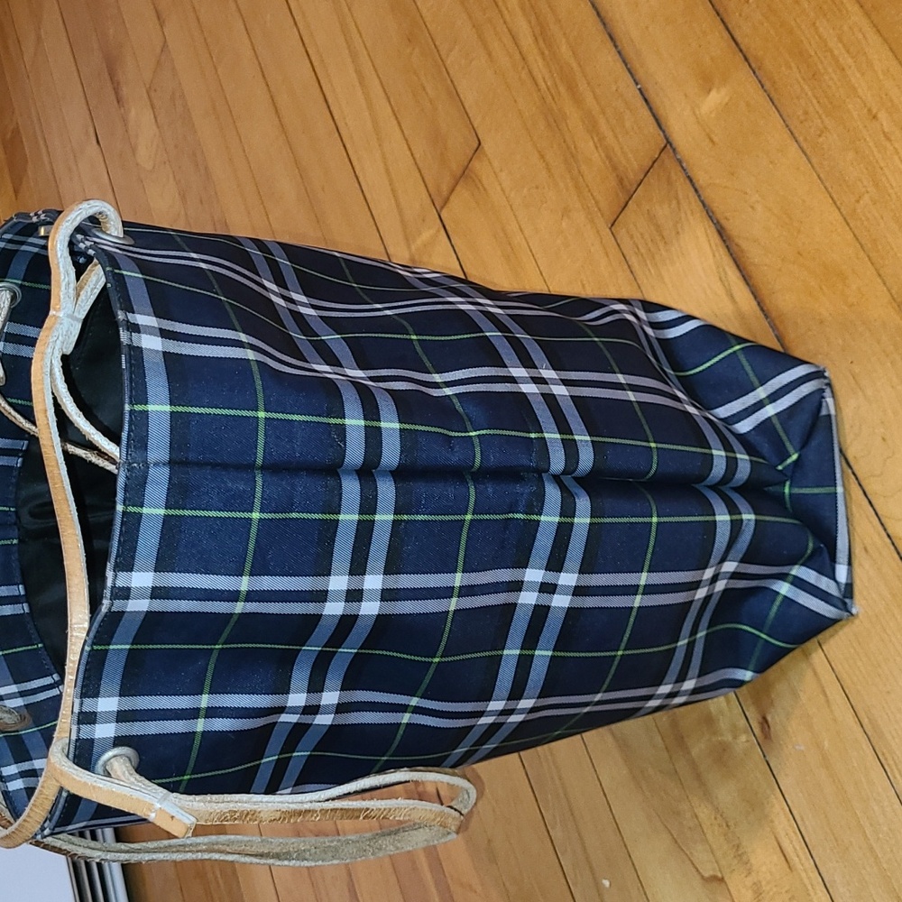 BURBERRY NOVA Nylon Tote. Blue Label, Burberry. Pre-loved. - Picture 5 of 16